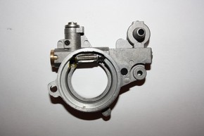 Маслонасос в сборе для бензопилы МС 440