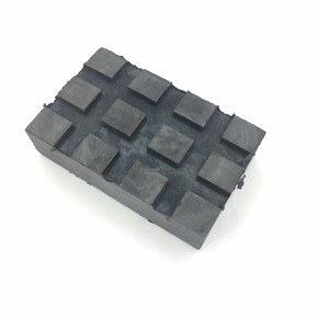 Подушка бака двигателя R175 R180 R190 R195 Подушка бака двигателя R175 R180 R190 R195